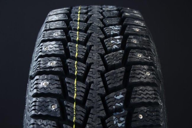 185/80R14 KUMHO KC11 C-Dck DUBB i gruppen DCK / VINTERDCK DUBB hos Svenska Gummihuset AB (D1418580KUMHKC11)