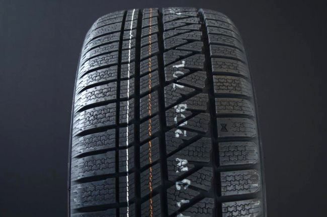 245/65R17 KUMHO WINTERCRAFT WS71 FRIKTION i gruppen DCK / VINTERDCK FRIKTION hos Svenska Gummihuset AB (F1724565KUWS71)