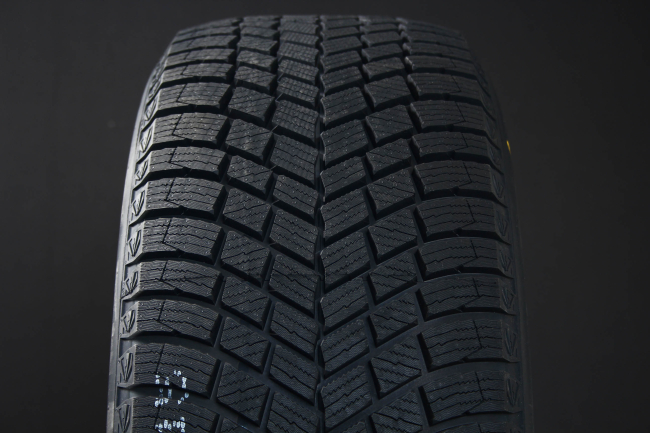 235/55R18 PIRELLI ICE FRICTION FRIKTION DEMO i gruppen D�CK / VINTERD�CK FRIKTION hos Svenska Gummihuset AB (F1823555PIICEFRICDE)