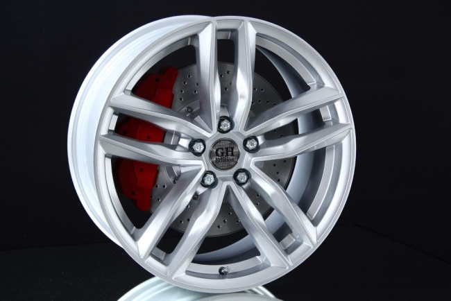 GH EDITION IZOR SILVER 8,5X20 5/112 ET45 73,1 OUTLET i gruppen OUTLET hos Svenska Gummihuset AB (OA201125H85IZORSIL731)