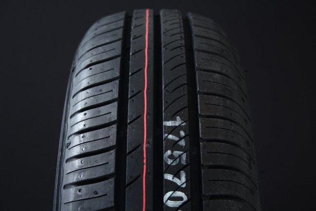 155/65R14 KUMHO ECOWING ES31 DOT2021 i gruppen DCK / SOMMARDCK hos Svenska Gummihuset AB (S1415565KUMHES31DOT)