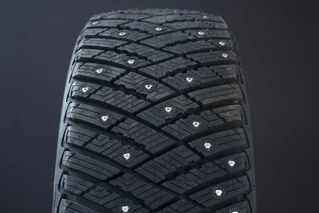 235/40R18 GOODYEAR ULTRA GRIP ICE ARCTIC DUBB DOT2021 i gruppen DÄCK / VINTERDÄCK DUBB hos Svenska Gummihuset AB (D1823540GOICARCDOT)