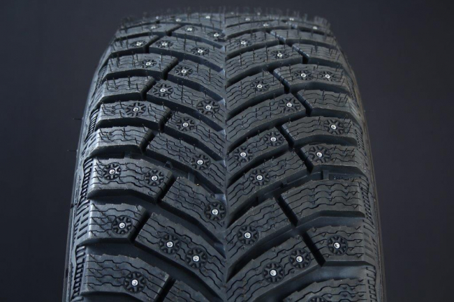 235/60R18 MICHELIN X-ICE NORTH 4 SUV DUBB i gruppen DCK / VINTERDCK DUBB hos Svenska Gummihuset AB (D1823560MICHNORTH4)