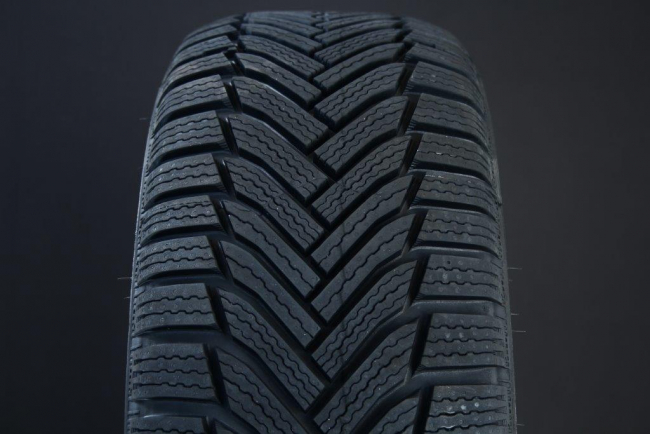 205/45R17 MICHELIN PILOT ALPIN 6 RUNFLAT FRIKTION i gruppen DCK / VINTERDCK FRIKTION hos Svenska Gummihuset AB (F1720545MICPA6RFT)