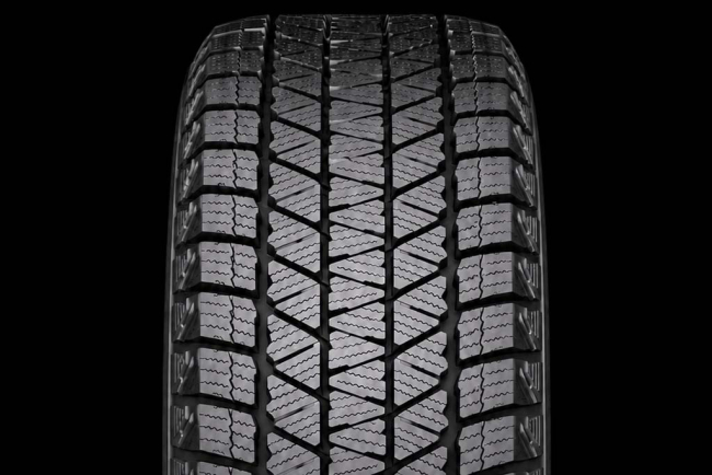 225/55R18 BRIDGESTONE BLIZZAK DM-V3 FRIKTION i gruppen DÄCK / VINTERDÄCK FRIKTION hos Svenska Gummihuset AB (F1822555BRIBLIDMV3)