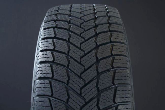 295/40R20 MICHELIN X-ICE SNOW SUV FRIKTION i gruppen DCK / VINTERDCK FRIKTION hos Svenska Gummihuset AB (F2029540MICHXICESN)