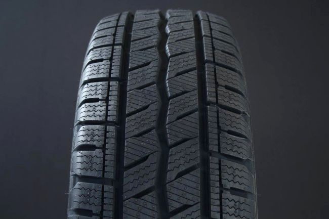 225/55R17 HANKOOK WINTER RW12 C-DCK FRIKTION i gruppen DCK / VINTERDCK FRIKTION hos Svenska Gummihuset AB (F1722555HANKRW12)