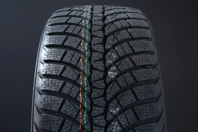 205/55R17 KUMHO WINTERCRAFT WP71 FRIKTION DOT2022 i gruppen DCK / VINTERDCK FRIKTION hos Svenska Gummihuset AB (F1720555KUMHWP71DOT)