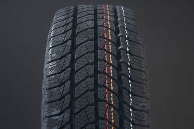 195/65R16 UNIROYAL SNOWMAX 3 C-DCK FRIKTION i gruppen DCK / VINTERDCK FRIKTION hos Svenska Gummihuset AB (F1619565UNISNOMA3)
