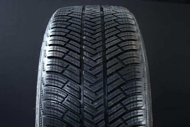235/35R20 MICHELIN PILOT ALPIN PA4 FRIKTION DOT2022 i gruppen D�CK / VINTERD�CK FRIKTION hos Svenska Gummihuset AB (F2023535MICPA4DOT)