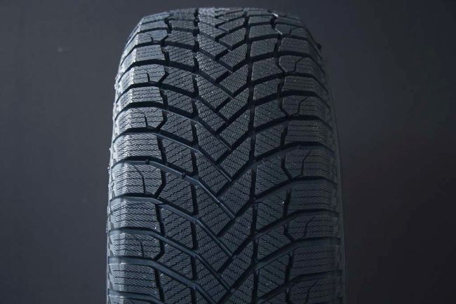 225/55R18 Landsail PolarDragon Soft Friktion i gruppen DÄCK / VINTERDÄCK FRIKTION hos Svenska Gummihuset AB (F1822555LANPOLDRSO)