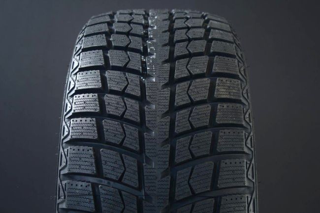 245/45R20 LINGLONG GREENMAX WINTER ICE I-15 FRIKTION DOT2022 i gruppen D�CK / VINTERD�CK FRIKTION hos Svenska Gummihuset AB (F2024545LLICE15DOT)