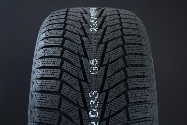 195/55R16 HANKOOK WINTER I*CEPT IZ 2 W616 FRIKTION i gruppen DCK / VINTERDCK FRIKTION hos Svenska Gummihuset AB (F1619555HANKW616)