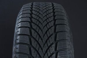 225/50R17 GOODYEAR ULTRA GRIP ICE 2 FRIKTION DOT2022