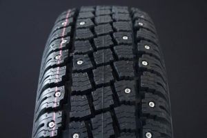 HANKOOK 185/70R13 W401 C-DÄCK DUBB