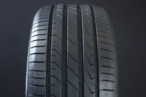 LANDSAIL 245/40R18 SENTURY QIRIN 990