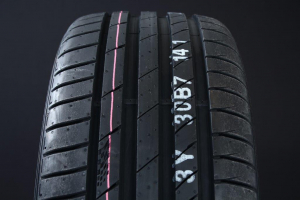 KUMHO 235/45R18 ECSTA PS71 EV