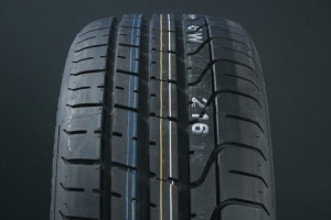 PIRELLI 245/35R21 PZERO