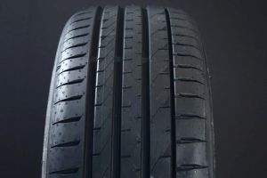 FALKEN 245/40R17 AZENIS FK520