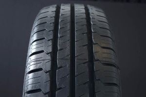 185/70R13 LANDSAIL LS CT6 C-Dck