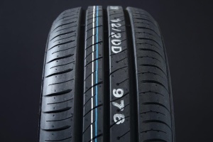 KUMHO 195/70R14 ECOWING KH27