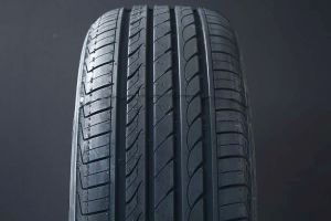 205/55R16 Delinte DH2