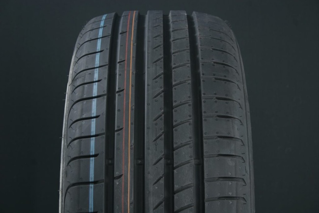 225/40R19 GOODYEAR EAGLE F1 ASYMMETRIC 2 RUNFLAT i gruppen DCK / SOMMARDCK hos Svenska Gummihuset AB (S1922540GOODF1ASRUN2)