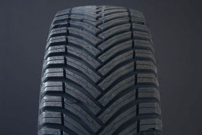 225/70R15 MICHELIN AGILIS CROSSCLIMATE C-DCK i gruppen DCK / SOMMARDCK hos Svenska Gummihuset AB (S1522570MIAGCROC)