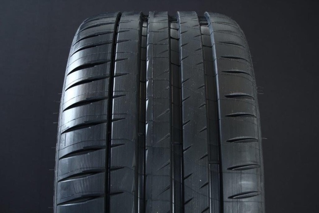 315/35R20 MICHELIN PILOT SPORT 4 S