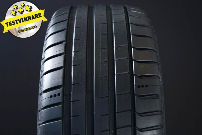 255/40R18 MICHELIN PILOT SPORT 5 i gruppen D�CK / SOMMARD�CK hos Svenska Gummihuset AB (S1825540MIPS5)