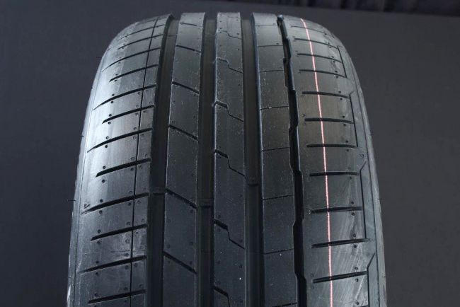 235/65R19 HANKOOK VENTUS S1 EVO3 K127 DOT2020 i gruppen DCK / SOMMARDCK hos Svenska Gummihuset AB (S1923565HANK127DOT)