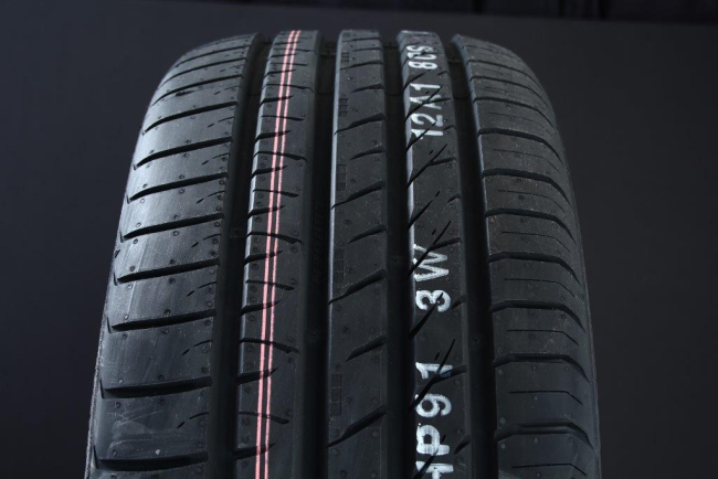 265/70R16 KUMHO CRUGEN HP91 DOT2023 i gruppen D�CK / SOMMARD�CK hos Svenska Gummihuset AB (S1626570KUHP91DOT)