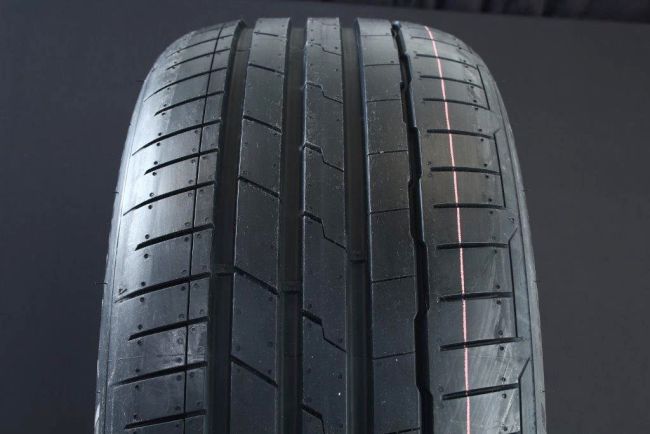 255/45R19 HANKOOK VENTUS EVO 3 K127E TESLA i gruppen DÄCK / SOMMARDÄCK hos Svenska Gummihuset AB (S1925545HANK127ET1)