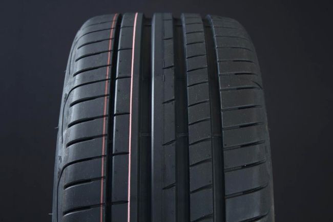 245/40R19 GOODYEAR EAGLE F1 SUPERSPORT DEMO i gruppen DCK / SOMMARDCK hos Svenska Gummihuset AB (S1924540GOF1SSDEMO)