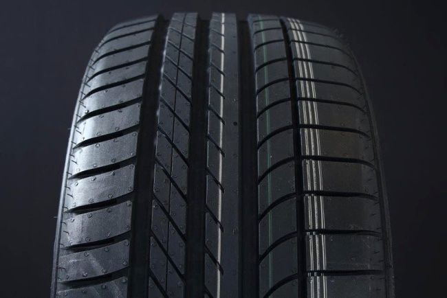 295/40R22 GOODYEAR EAGLE F1 ASYMMETRIC SUV i gruppen DCK / SOMMARDCK hos Svenska Gummihuset AB (S2229540GOEAF1AS)