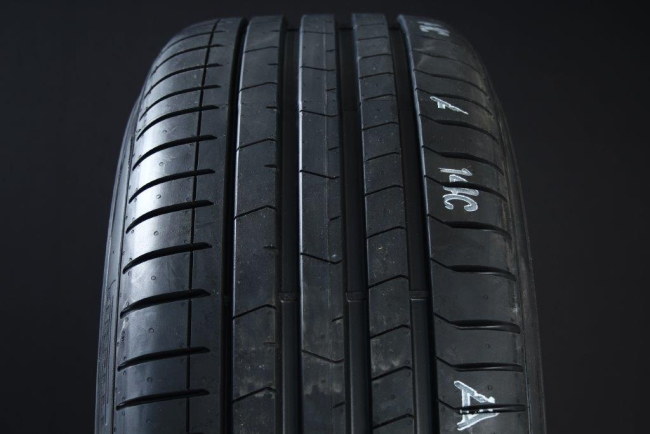 285/45R20 PIRELLI PZERO PZ4 DEMO i gruppen DCK / SOMMARDCK hos Svenska Gummihuset AB (S2028545PIREVEDEMO)