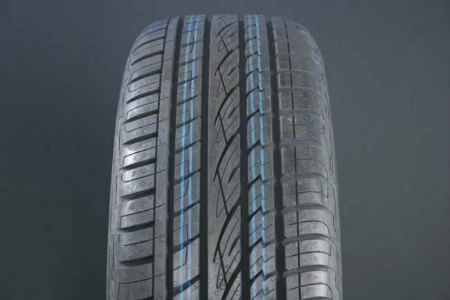 245/45R20 CONTINENTAL CROSS CONTACT UHP i gruppen DCK / SOMMARDCK hos Svenska Gummihuset AB (S2024545CONTCROUHP)