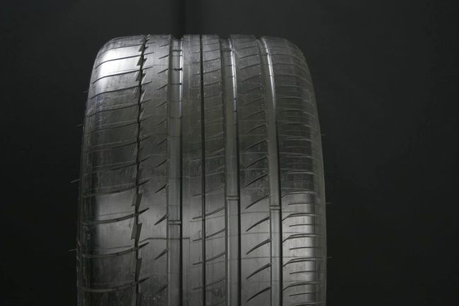 295/30R18 MICHELIN PILOT SPORT 2 i gruppen DCK / SOMMARDCK hos Svenska Gummihuset AB (S1829530MICPS2)