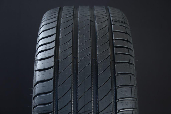 215/65R17 MICHELIN PRIMACY 4+ Dot2023 i gruppen D�CK / SOMMARD�CK hos Svenska Gummihuset AB (S1721565MICPR4PDOT)