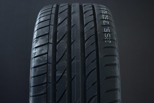 285/45R19 SAILUN ATREZZO ZSR DOT2021 i gruppen DCK / SOMMARDCK hos Svenska Gummihuset AB (S1928545SAATZSRDOT)