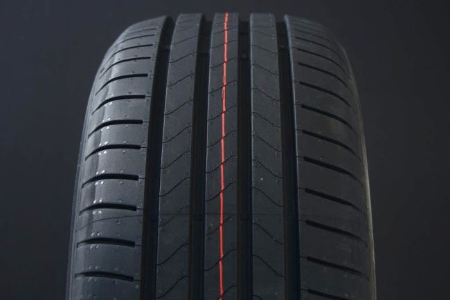 235/50R18 BRIDGESTONE TURANZA 6 DOT2023 i gruppen D�CK / SOMMARD�CK hos Svenska Gummihuset AB (S1823550BRITUR6DOT)