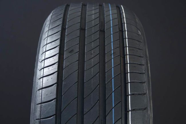 245/45R19 Michelin E Primacy Acoustic i gruppen D�CK / SOMMARD�CK hos Svenska Gummihuset AB (S1924545MICEPRACO)