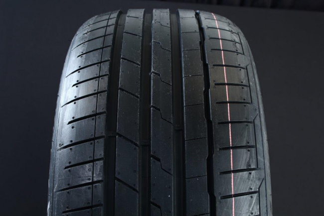 225/30R20 HANKOOK VENTUS S1 EVO3 K127 DOT2021 i gruppen DCK / SOMMARDCK hos Svenska Gummihuset AB (S2022530HANK127DOT)