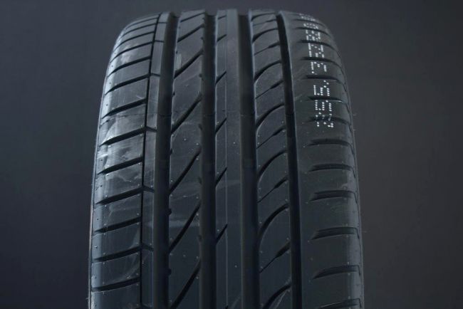 255/50R19 SAILUN ATREZZO ZSR i gruppen DCK / SOMMARDCK hos Svenska Gummihuset AB (S1925550SAATZSR)