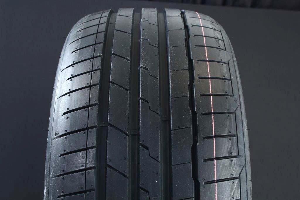 Köp 235/55R19 HANKOOK VENTUS S1 EVO3 K127E till bra pris - Svenska