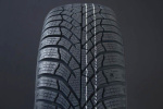 245/45R18 KUMHO WINTERCRAFT WP52+ EV i gruppen DÄCK / VINTERDÄCK FRIKTION hos Svenska Gummihuset AB (F1824545KUWP52EV)