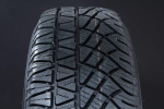 235/55R17 MICHELIN LATITUDE CROSS i gruppen DCK / SOMMARDCK hos Svenska Gummihuset AB (S1723555MICHCROS)