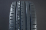 285/40R21 YOKOHAMA ADVAN SPORT V107 i gruppen DCK / SOMMARDCK hos Svenska Gummihuset AB (S2128540YOKADV)