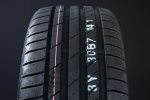 215/55R18 KUMHO ECSTA PS71 AVM i gruppen D�CK / SOMMARD�CK hos Svenska Gummihuset AB (S1821555KUMPS71AVM)