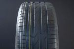 235/50R19 HANKOOK VENTUS EVO K137A SUV DEMO i gruppen DCK / SOMMARDCK hos Svenska Gummihuset AB (S1923550HANK137ADEM)